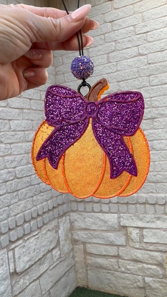 Pumpkin w/Bow