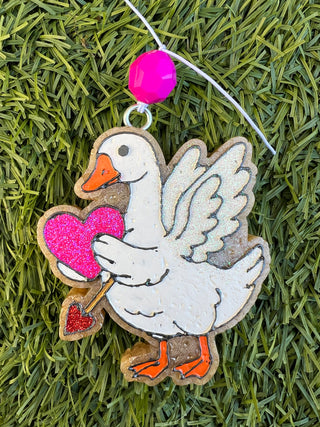 Goose with Heart Freshie