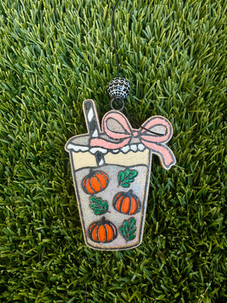 Iced drink w/ pumpkins and bow