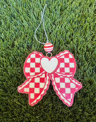 Checkered Heart Bow Freshie